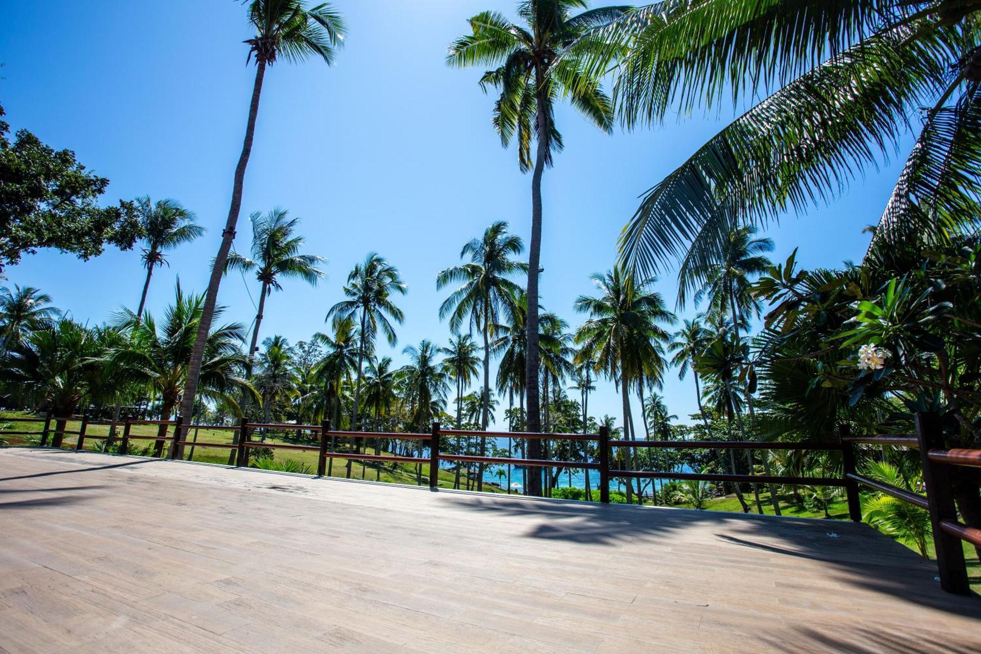 Ban Raya Resort And Spa Ko Racha Yai Eksteriør billede